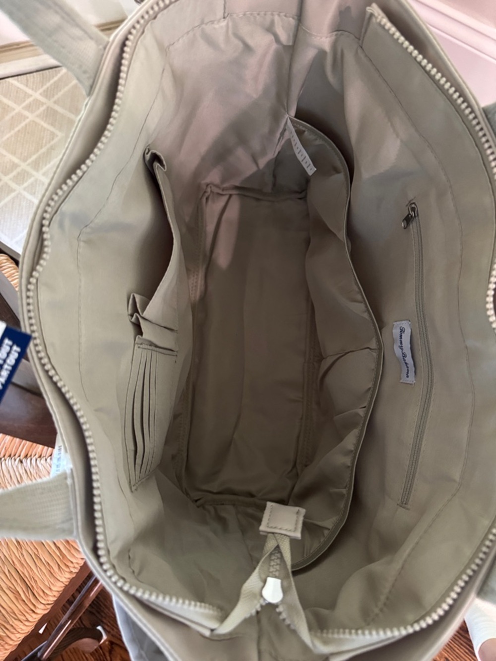 NWT Tommy Bahama Canvas Tote Bag w/Luggage Handle Sleeve - Picture 7 of 8